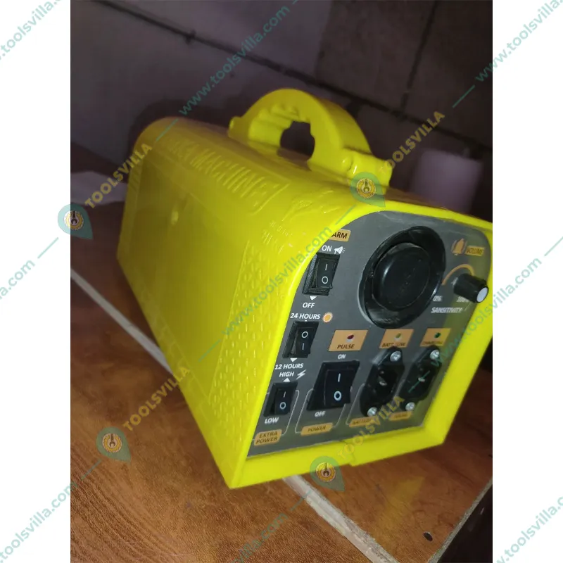 Heavy Duty 12 Kv Solar Energizer For Agricultural Field Usage