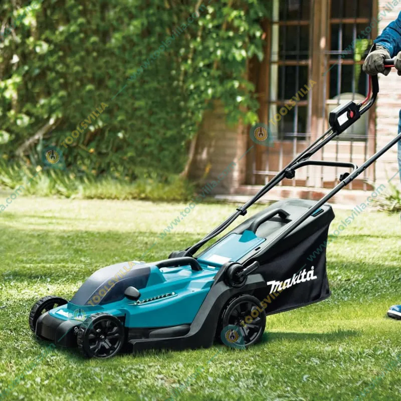 Makita DLM330SM, 13 Inch 18V Li-ion Battery Operated Cordless Lawn Mower With Battery & Charger 