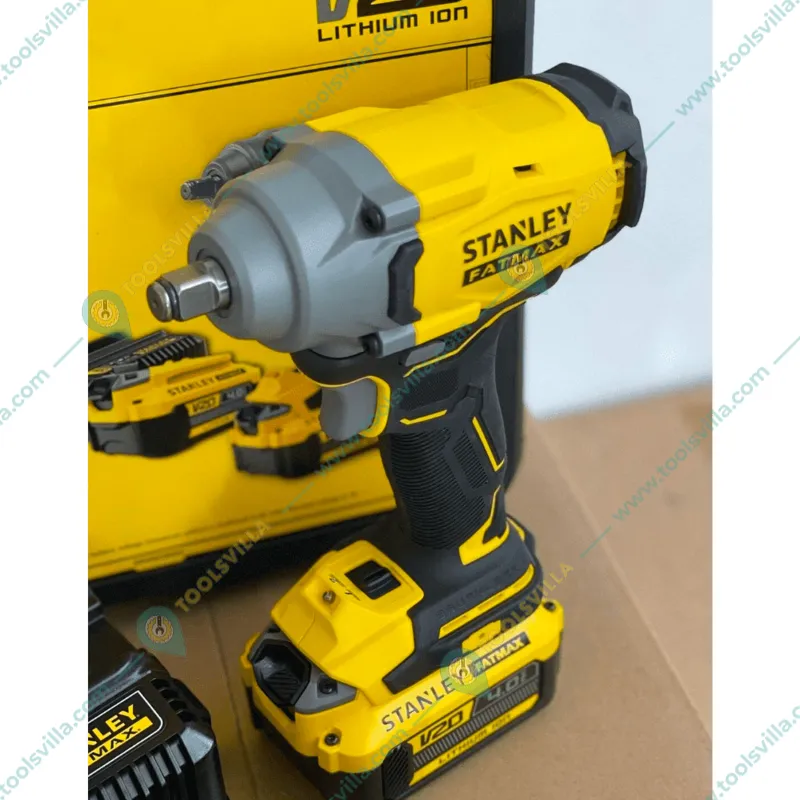 Stanley Fatmax 20 V Brushless Impact Wrench With 2 Pcs Batteries & 1 Pcs Charger, 370 Nm Torque (1 Year Warranty) (SBW920M2K)