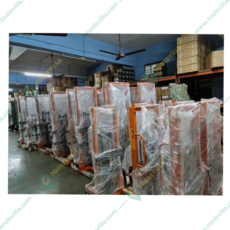 HT 2 Ton Hand & Foot Operated Manual Hydraulic Stacker With 1600 mm Maximum Lifting Height, Fork Size- (L x W) : 900 x 740 mm