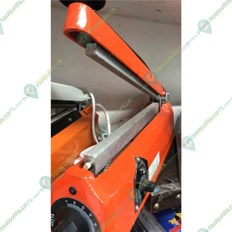 4 Lines Hot Bar Type 12 Inch Hand Sealer, 550W (for Laminated/Polyester pouches)