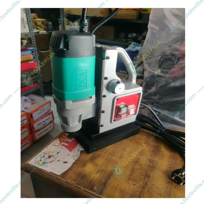 DCA 30mm 900 W Magnetic Drill with Maximum Stroke 140 mm (AJC-30)
