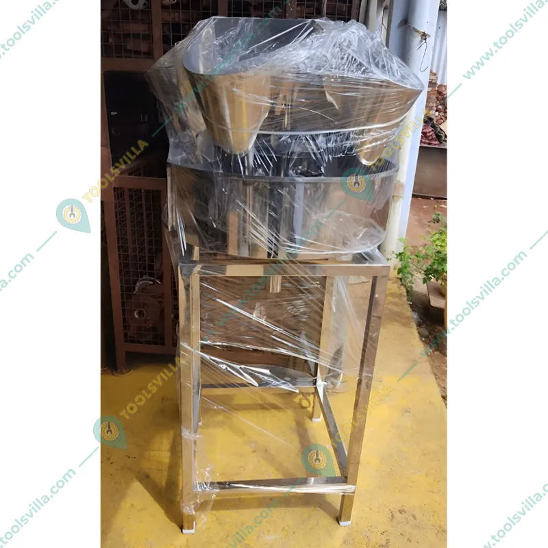 Commercial Stainless Steel Body Chicken Cutting Cone Machine, 5 Birds
