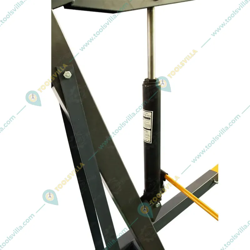 HT 3 Ton Lifting Capacity Hydraulic Engine Crane, 2300 mm Max Lifting Height