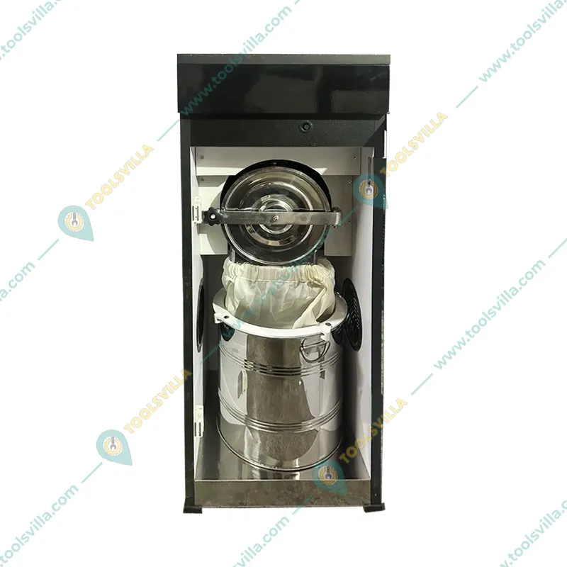 Made in India Cabinet Type 1HP Domestic Atta Chakki/Flour Mill, 10 Kg/hr Grinding Capacity
