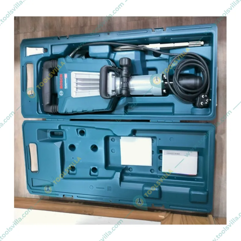 Bosch 15 Kg Demolition Hammer, 1750 W & 1900 BPM Impact Rate (GSH 14 C)