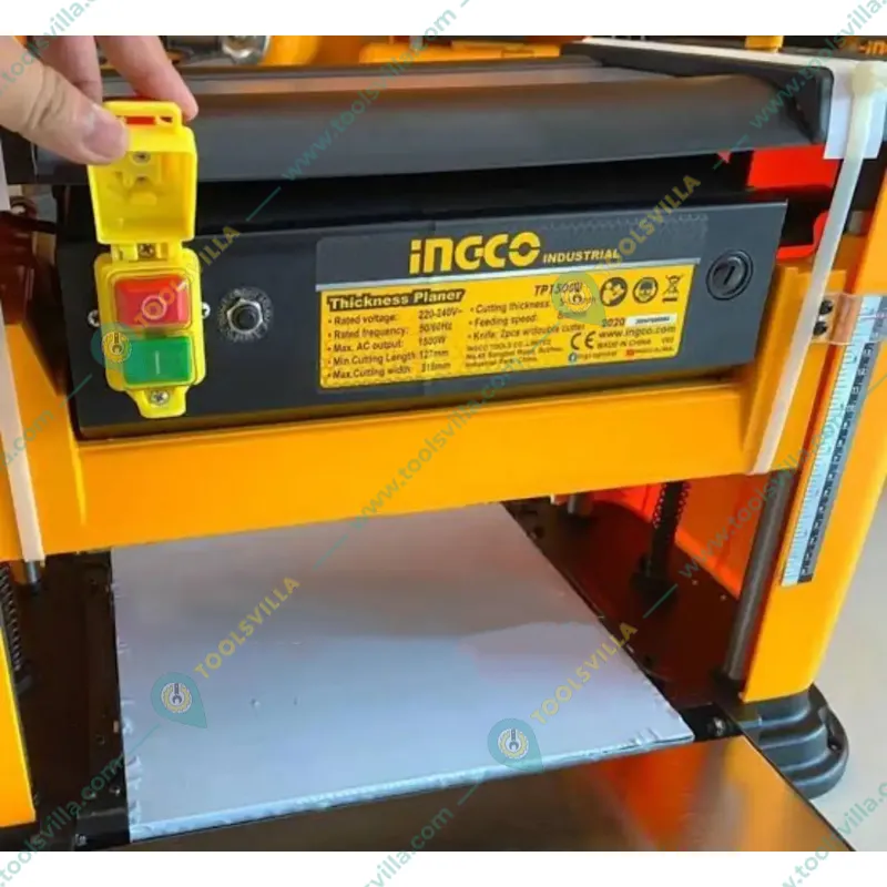 Ingco 318 mm 1500 Watt Electric Wood Planer With Accessories (TP15003)