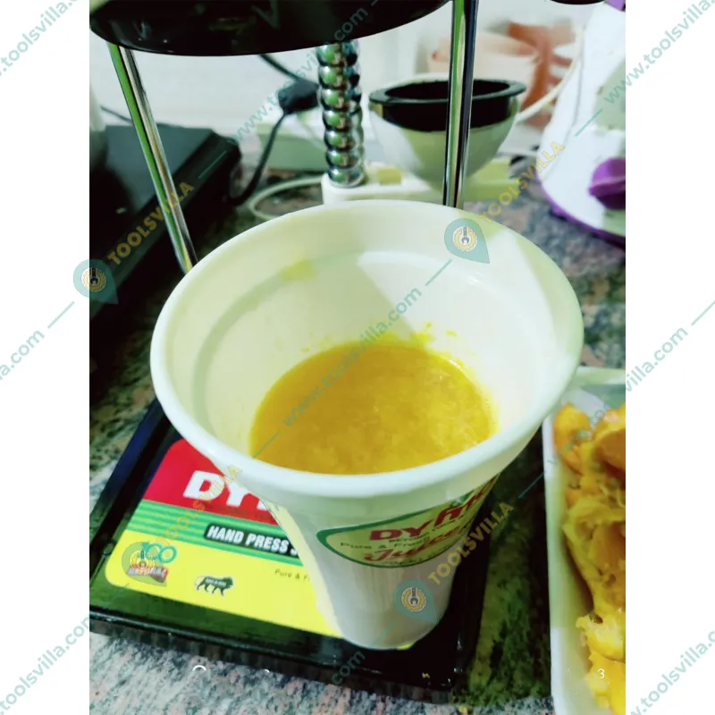 DYMON German Class Hand Press Juicer with Patented Cold Press Technology (US-2001)