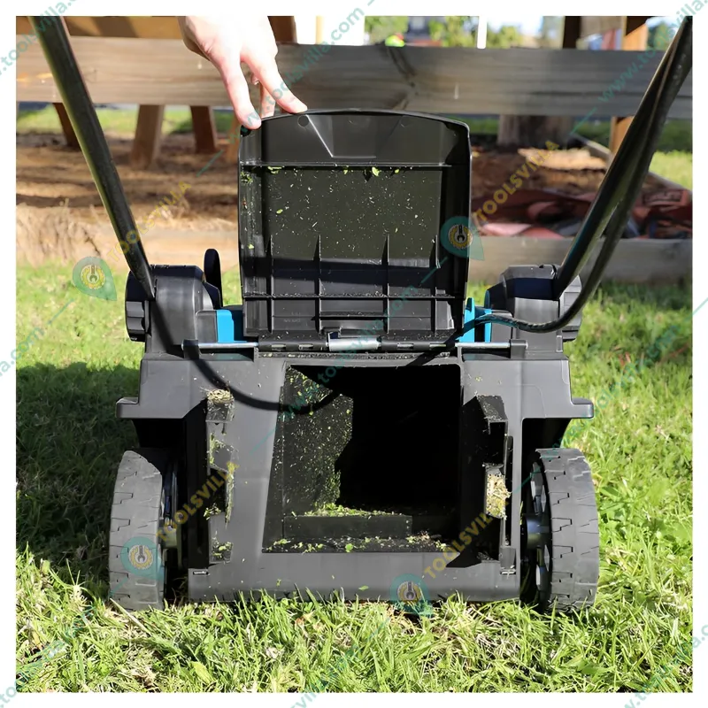Makita DLM432CT2 18Vx2 (36V) LXT 17" Cordless Lawn Mower Kit with Two Batteries with 17 inch Cutting Width