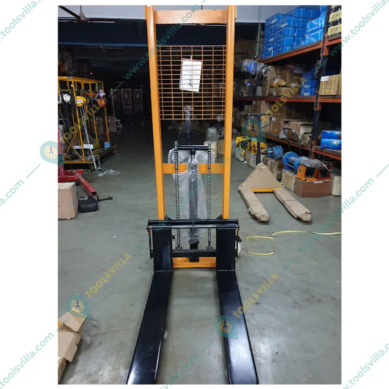 HT 1 Ton Hydraulic Manual Stacker With 1600 mm Maximum Lifting Height, Fork Size (L x B) : 900 x 550 mm