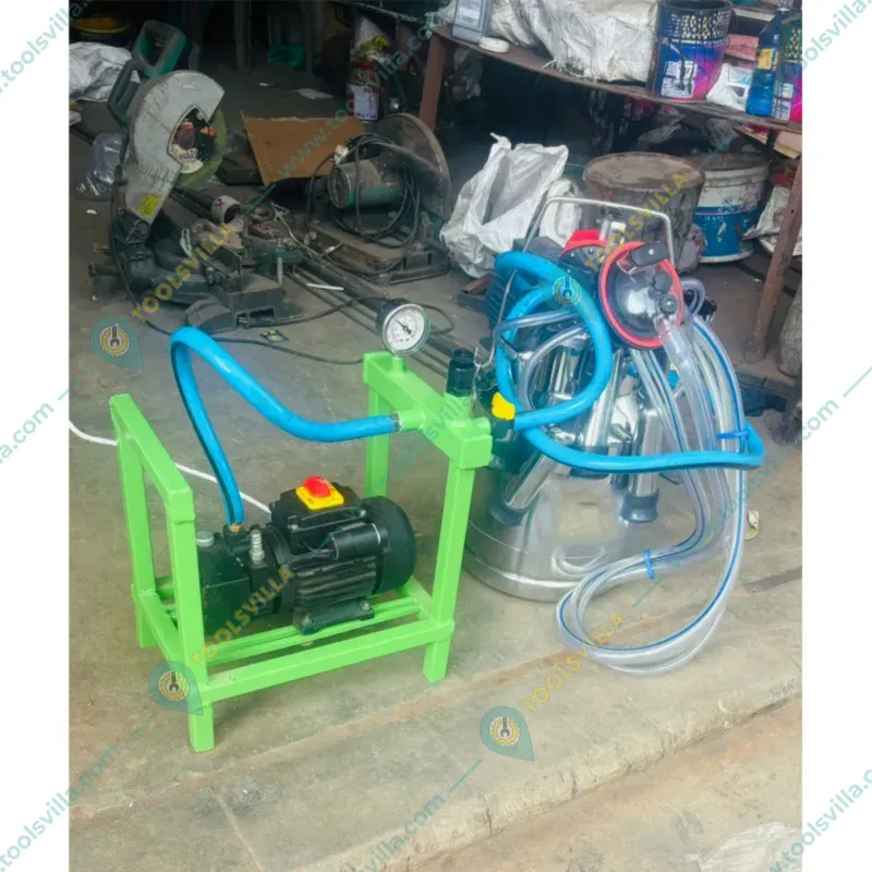 Single Bucket Cow Milking Machine 20 Litre With 0.5 HP Motor