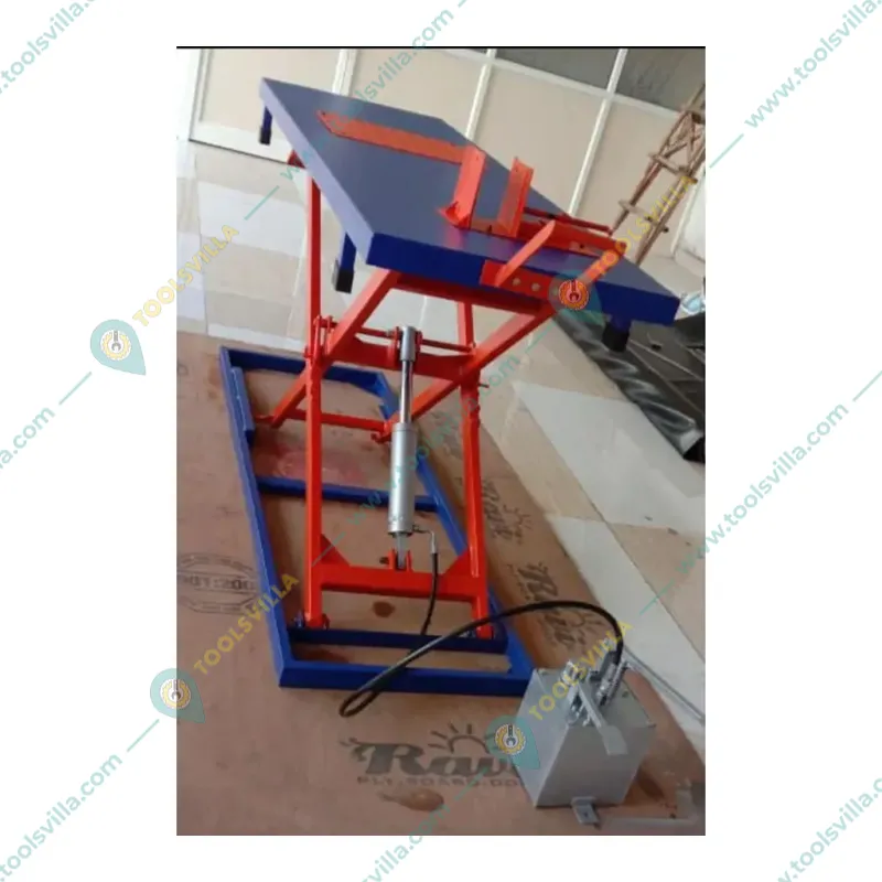 Heavy Duty 500 Kg Lifting Capacity Foot Operated Two Wheeler Lift 