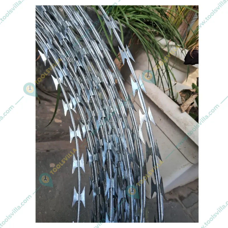 Premium Quality 227 Feet (70 Meters) Razor Wire Fence Blade Straight