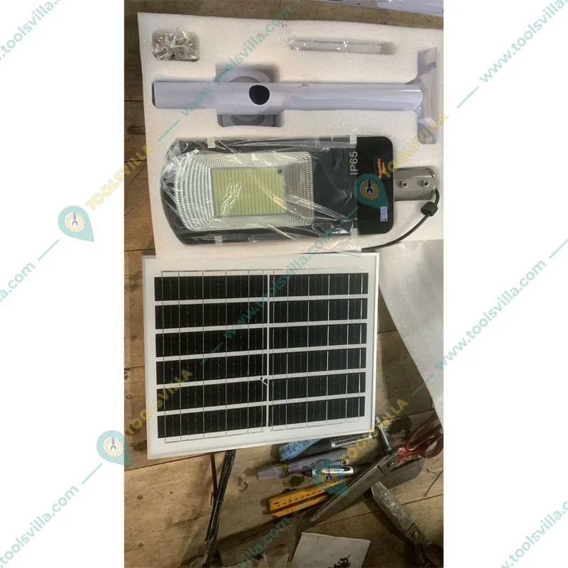 Gramstrong Solar Street Light 120W, 140 LEDs Waterproof Street Light with Solar Panel for Garden and Farm House with Remote