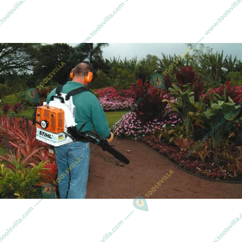 Stihl BR-420, 56.5-cc Powerful Backpack Petrol Leaf Blower