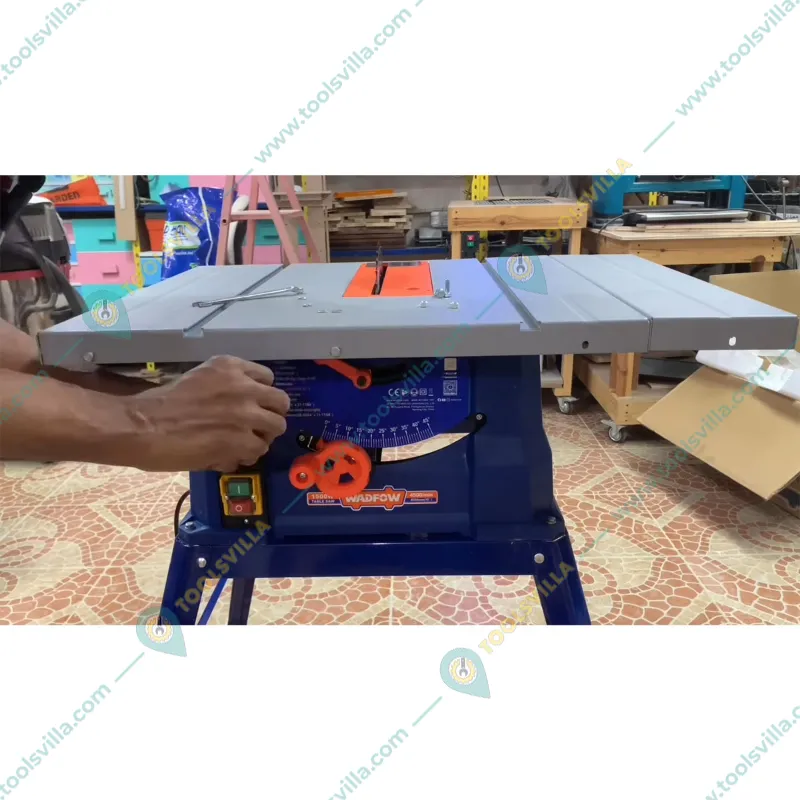 Wadfow (WTS1A1500) Table Saw - 1500 W Power, Φ-254 mm Blade, 4500 RPM