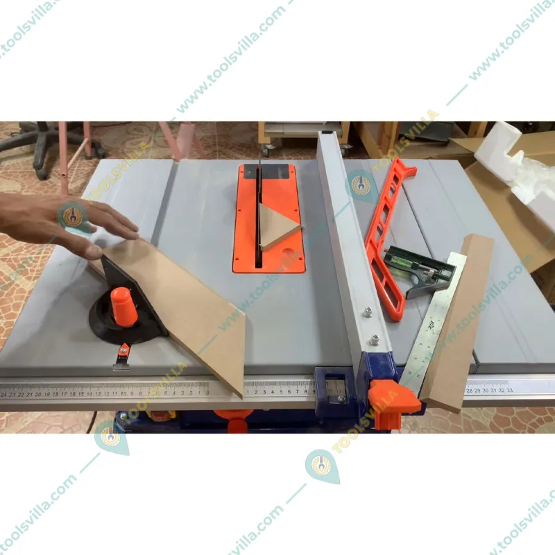 Wadfow (WTS1A1500) Table Saw - 1500 W Power, Φ-254 mm Blade, 4500 RPM
