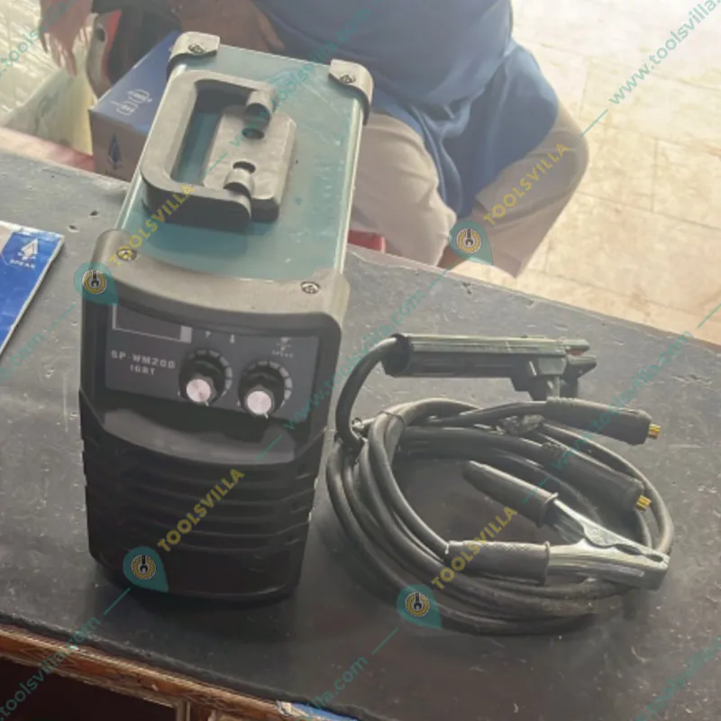 ARC 200 Single Phase Portable IGBT Welding Machine, Suitable 2.5 and 3.15 mm Rod