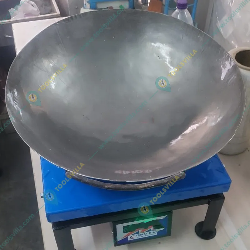 SBWG Commercial 17 Inch Round Iron Wok Kadai For Hotel/Food Stall Usages