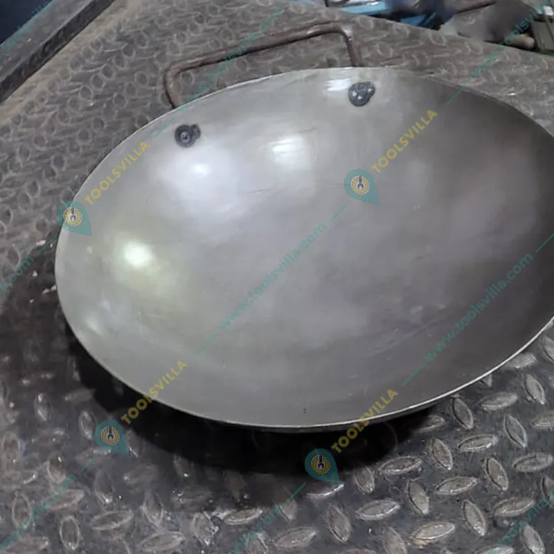 SBWG Commercial 17 Inch Round Iron Wok Kadai For Hotel/Food Stall Usages